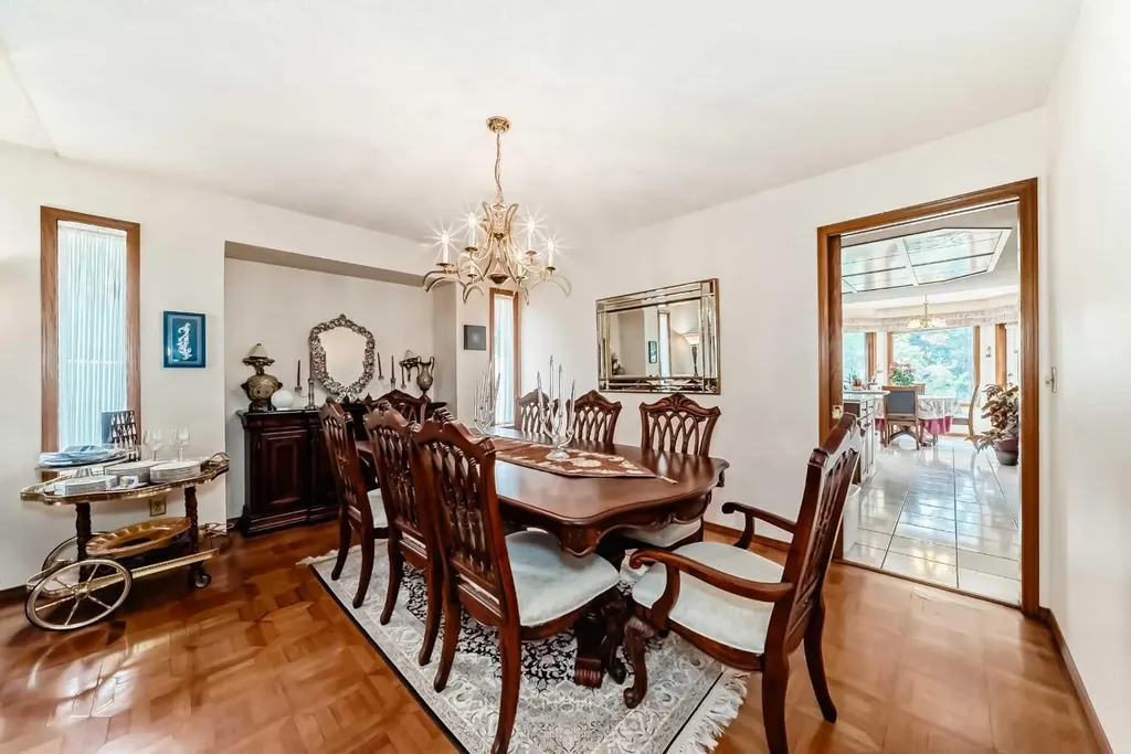 131 Varsity Estates Terrace NW Calgary AB T3B 5J6