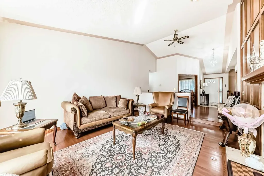 131 Varsity Estates Terrace NW Calgary AB T3B 5J6
