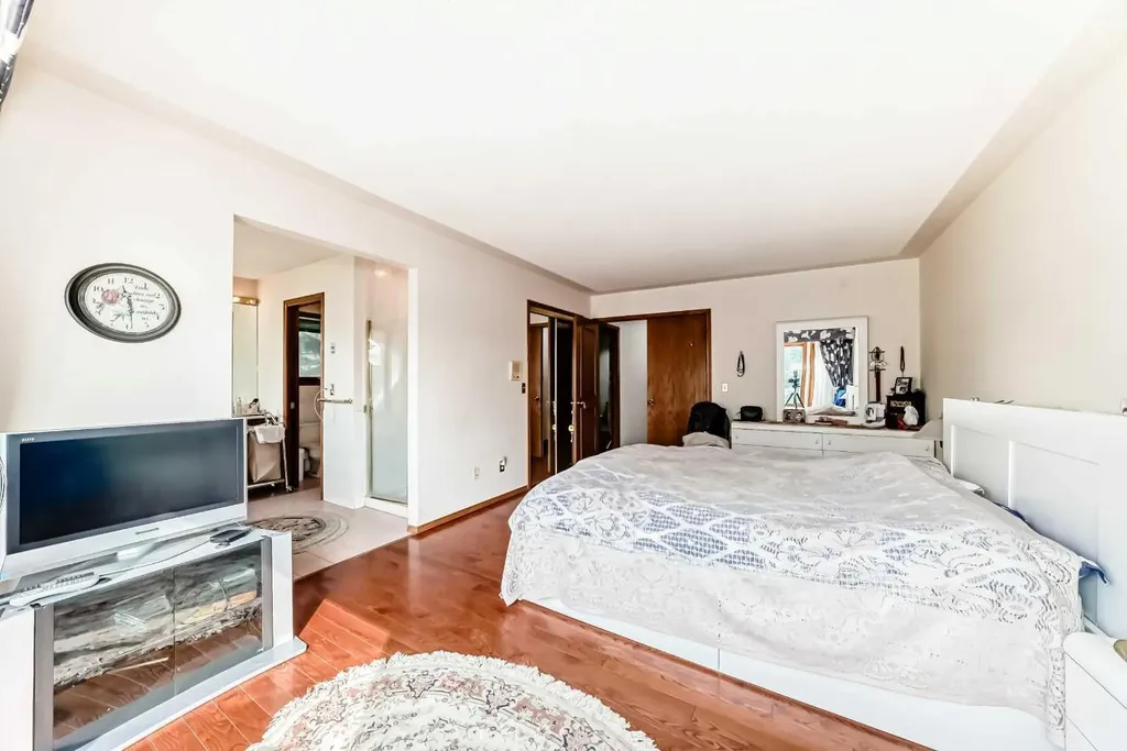 131 Varsity Estates Terrace NW Calgary AB T3B 5J6