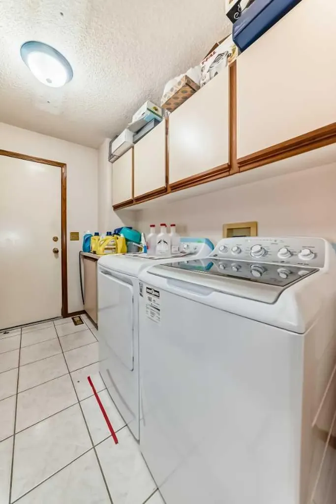 131 Varsity Estates Terrace NW Calgary AB T3B 5J6