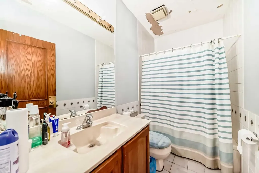 131 Varsity Estates Terrace NW Calgary AB T3B 5J6