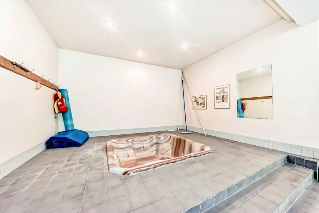 131 Varsity Estates Terrace NW Calgary AB T3B 5J6