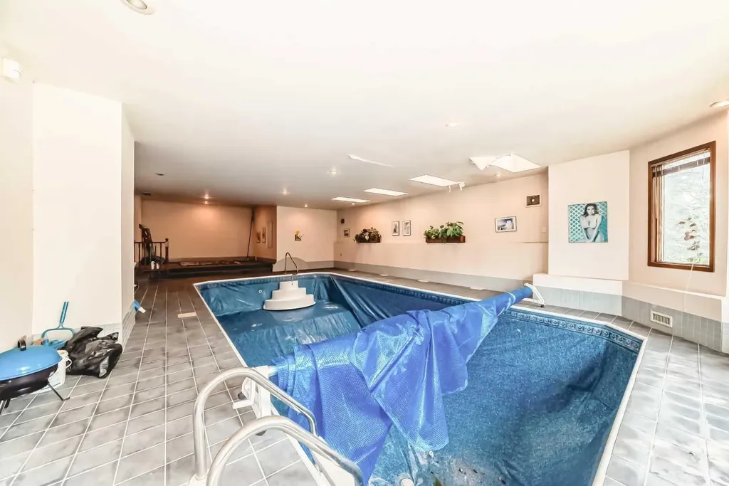 131 Varsity Estates Terrace NW Calgary AB T3B 5J6