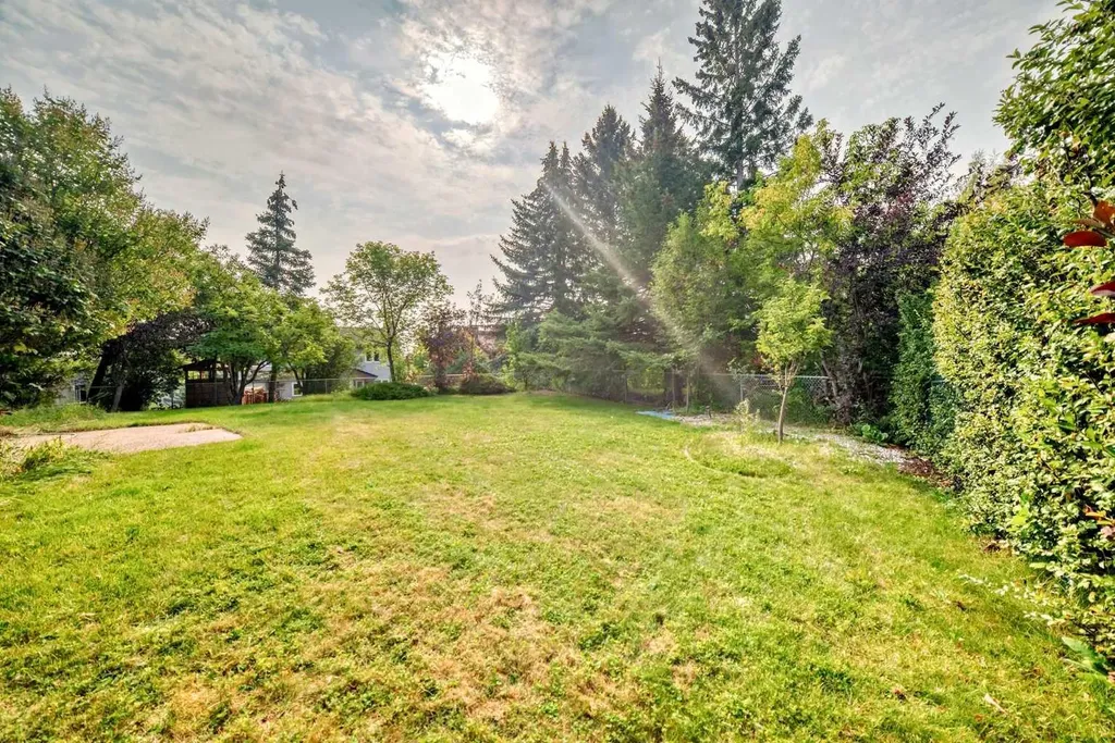 131 Varsity Estates Terrace NW Calgary AB T3B 5J6