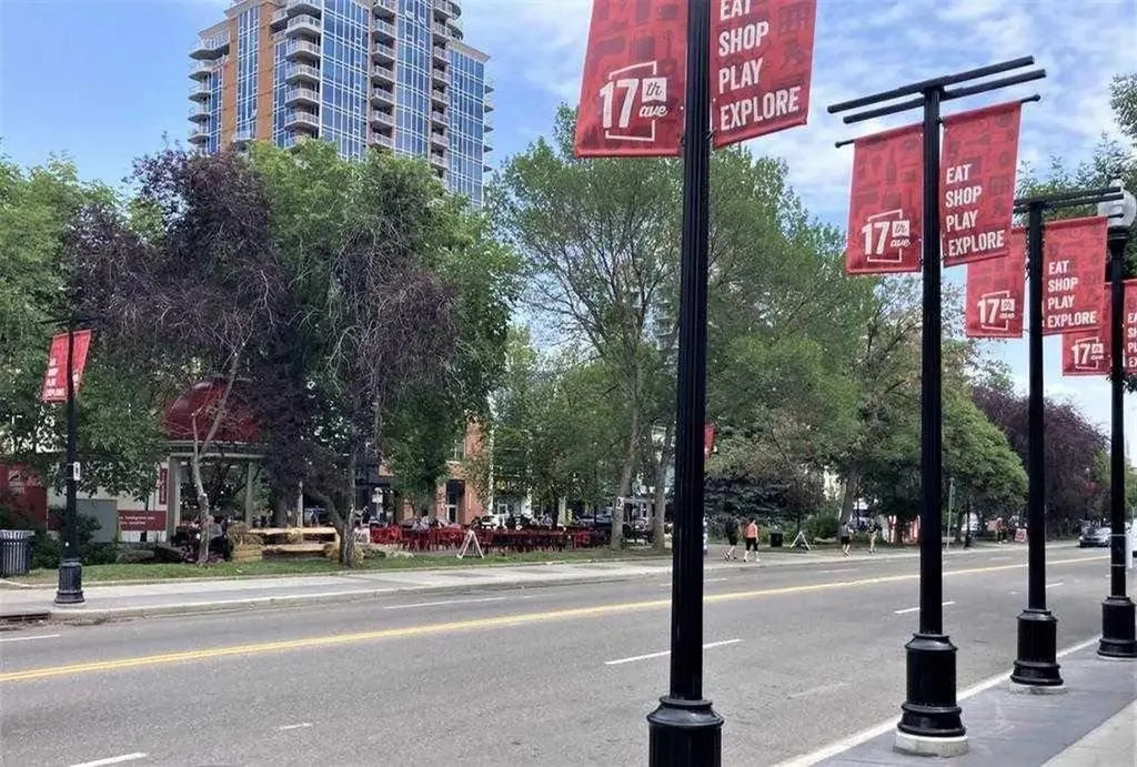 2310 17 Street SW Calgary AB T2T 4M6