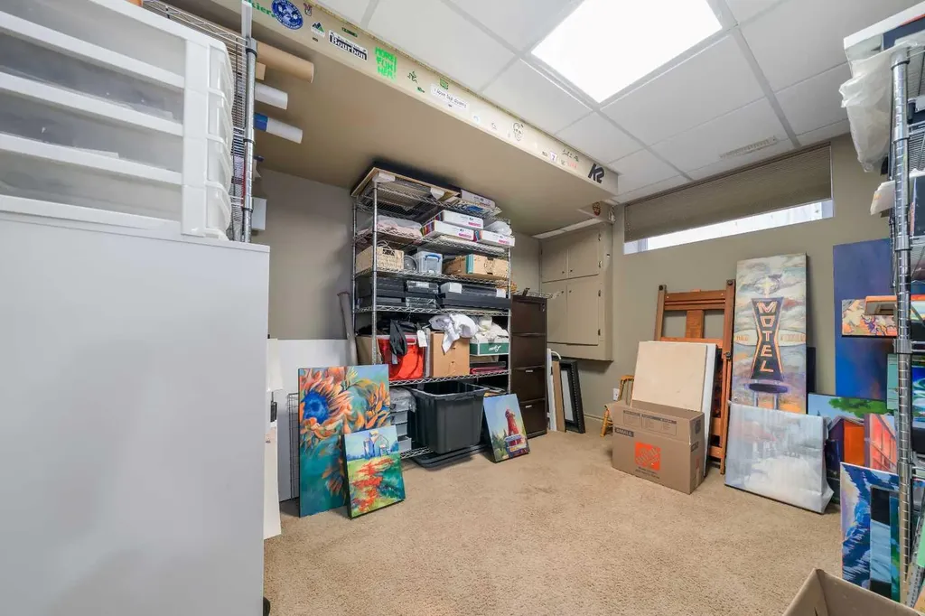 12 Sunrise Court SW Medicine Hat AB T1B 4N5