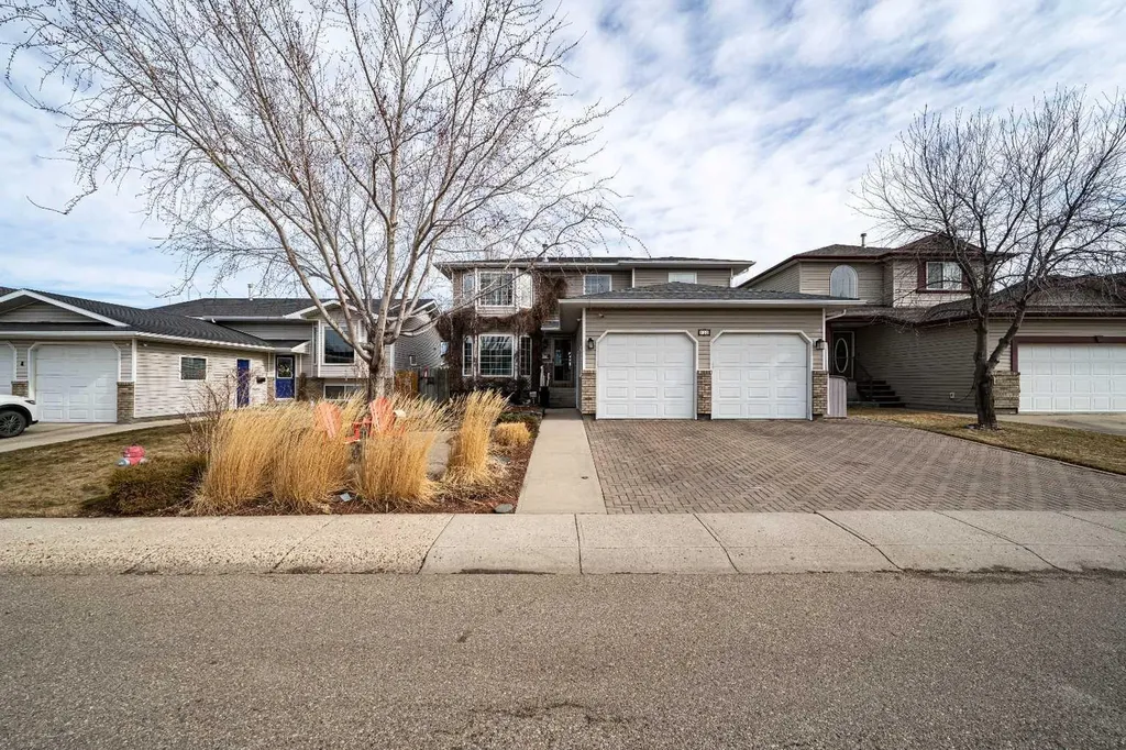 12 Sunrise Court SW Medicine Hat AB T1B 4N5