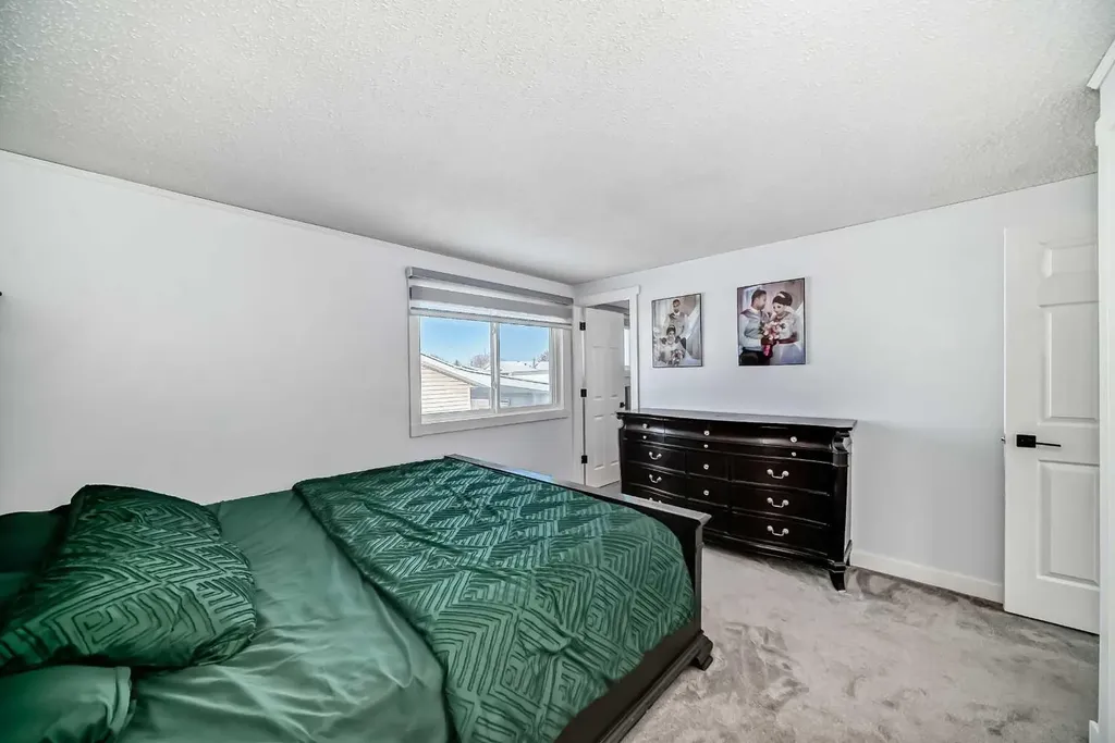 584 Whiteridge Way NE Calgary AB T1Y 2Y5