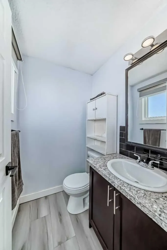 584 Whiteridge Way NE Calgary AB T1Y 2Y5