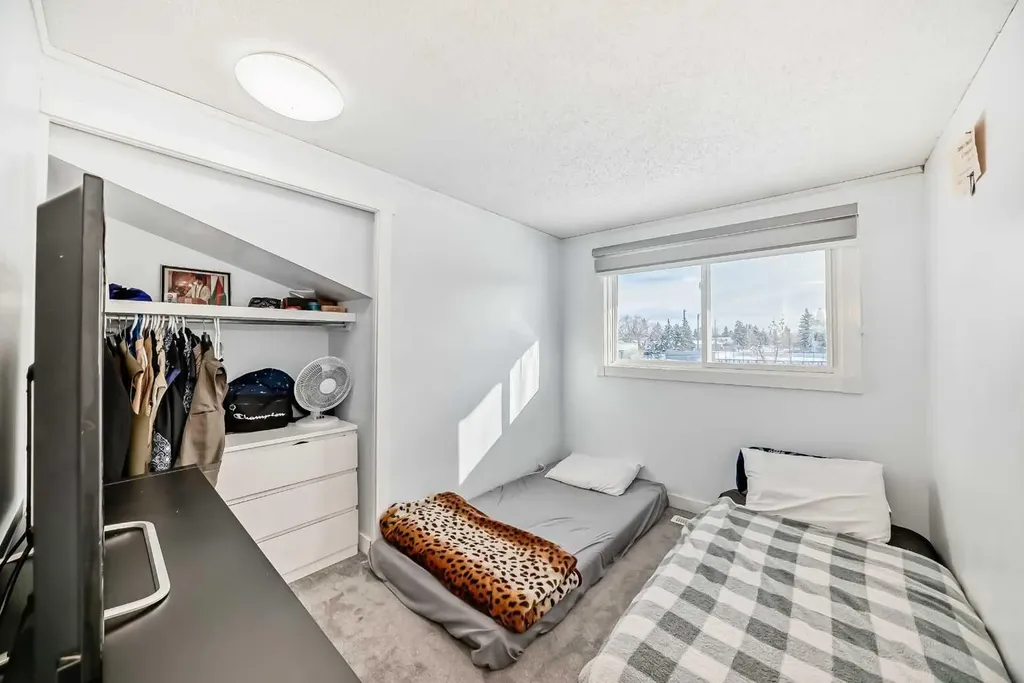 584 Whiteridge Way NE Calgary AB T1Y 2Y5