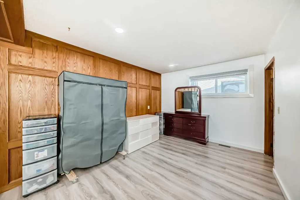 584 Whiteridge Way NE Calgary AB T1Y 2Y5