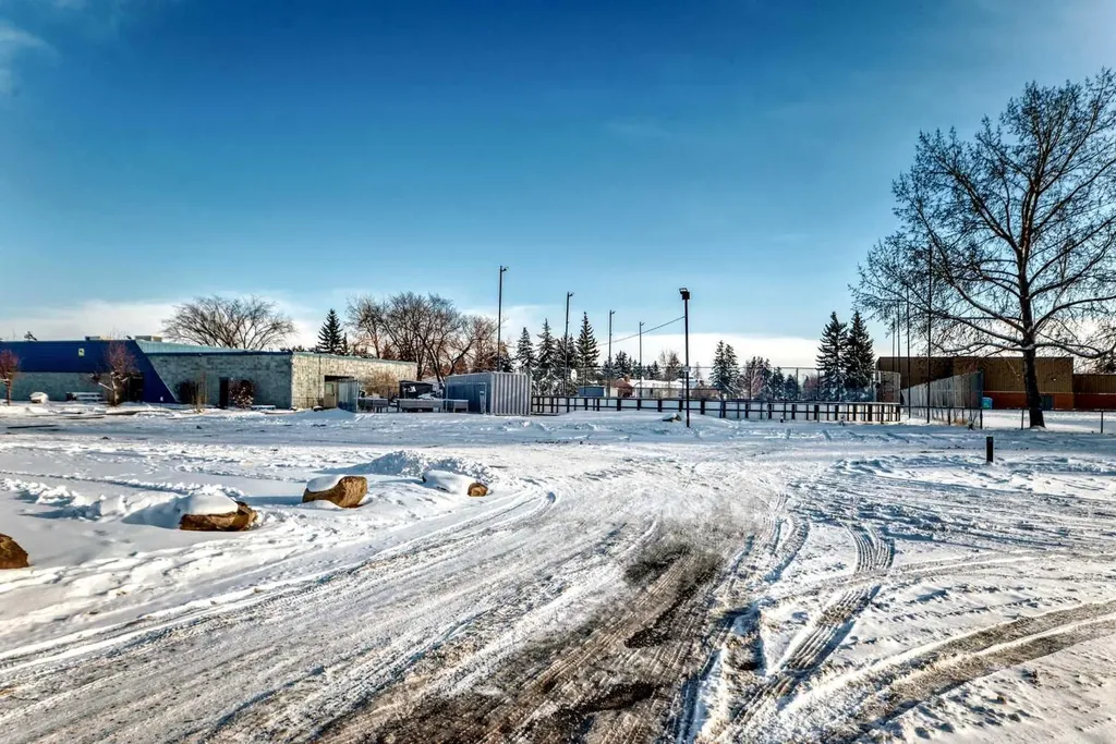 584 Whiteridge Way NE Calgary AB T1Y 2Y5