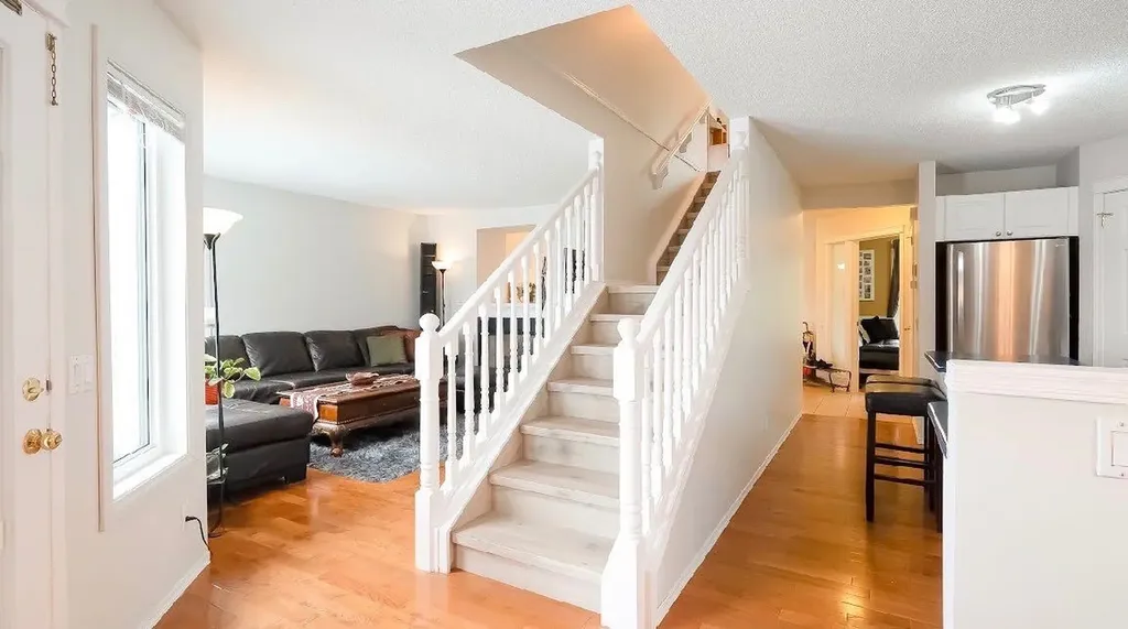 188 Tuscany Valley Drive NW Calgary AB T3L2C2