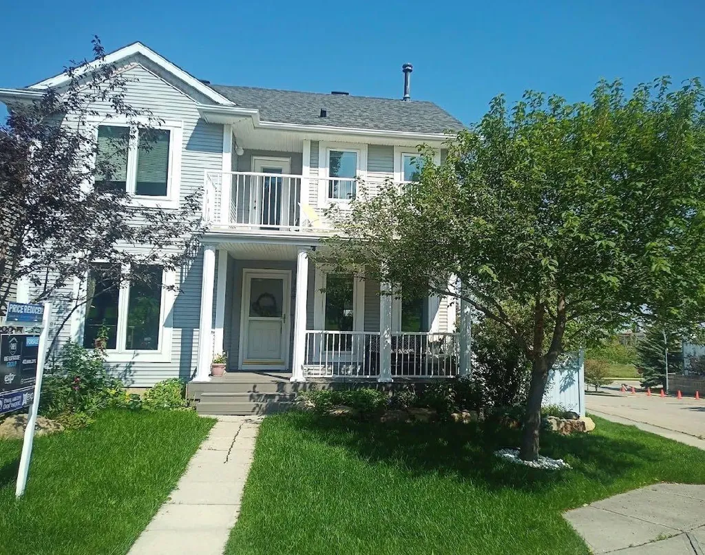 188 Tuscany Valley Drive NW Calgary AB T3L2C2