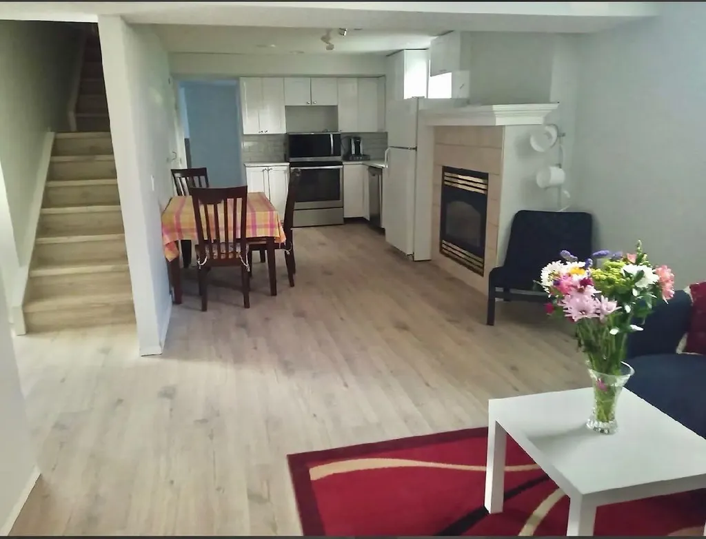 188 Tuscany Valley Drive NW Calgary AB T3L2C2