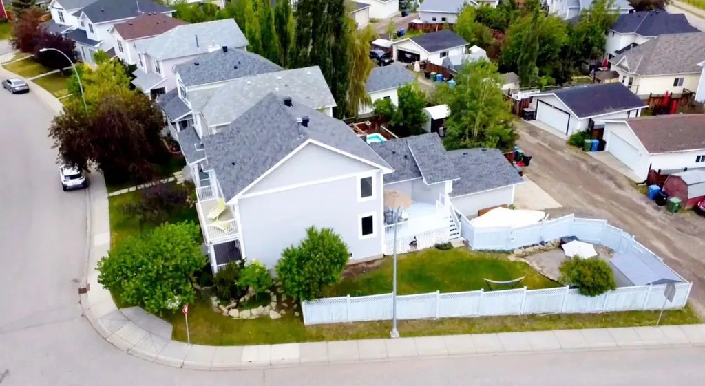 188 Tuscany Valley Drive NW Calgary AB T3L2C2