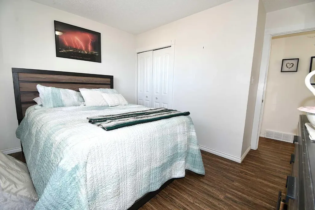 326 3 Avenue Bassano AB T0J 0B0