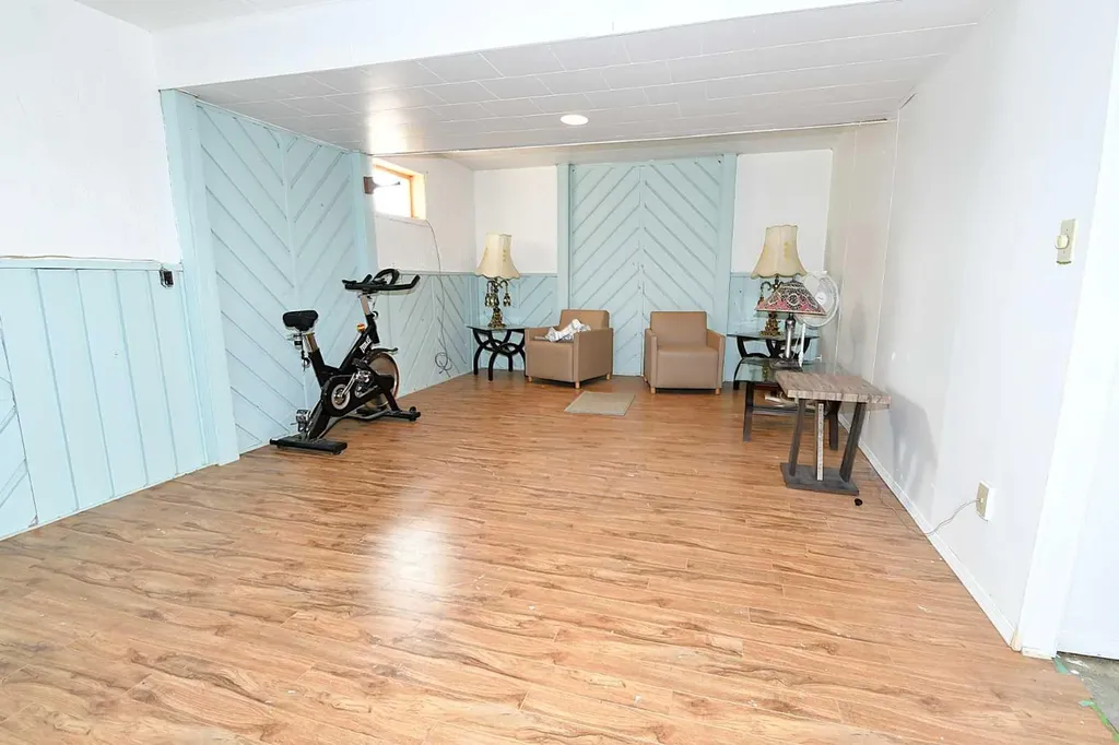 326 3 Avenue Bassano AB T0J 0B0