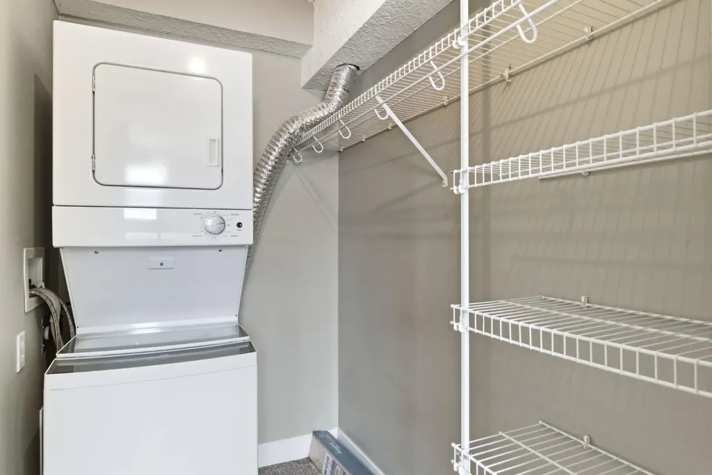 315 9a Street NW Calgary AB T2N1T7