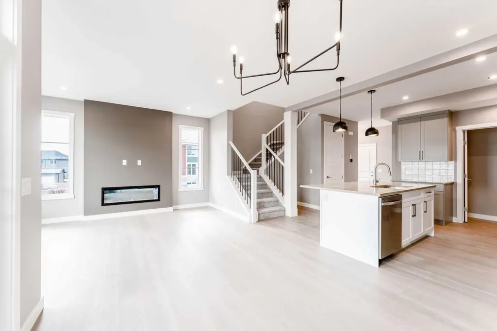 99 Waterford Mews Chestermere AB T1X3B7