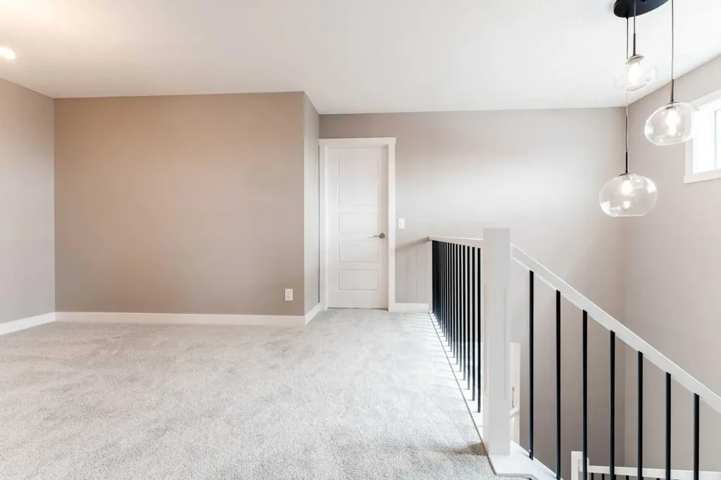 99 Waterford Mews Chestermere AB T1X3B7