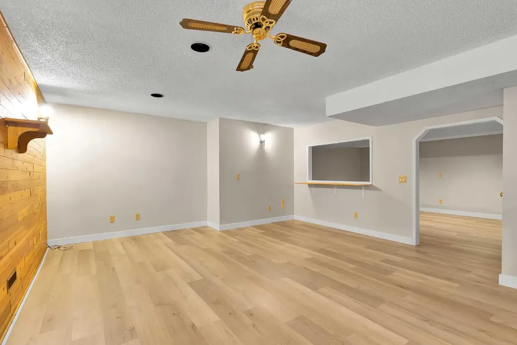 1111 Berkley Drive NW Calgary AB T3K1S6