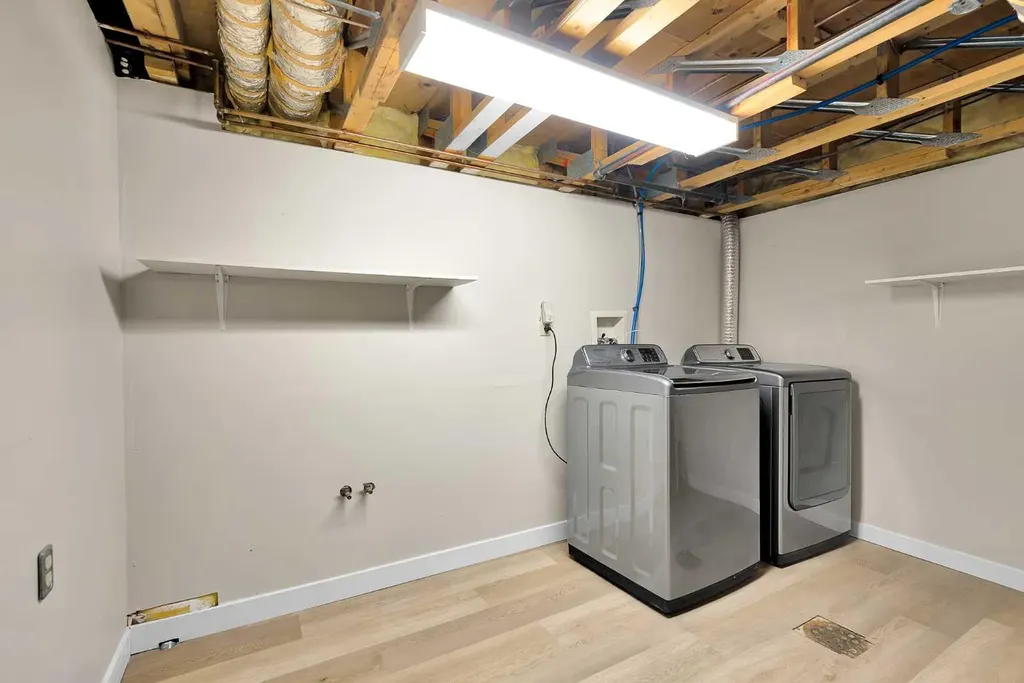 1111 Berkley Drive NW Calgary AB T3K1S6