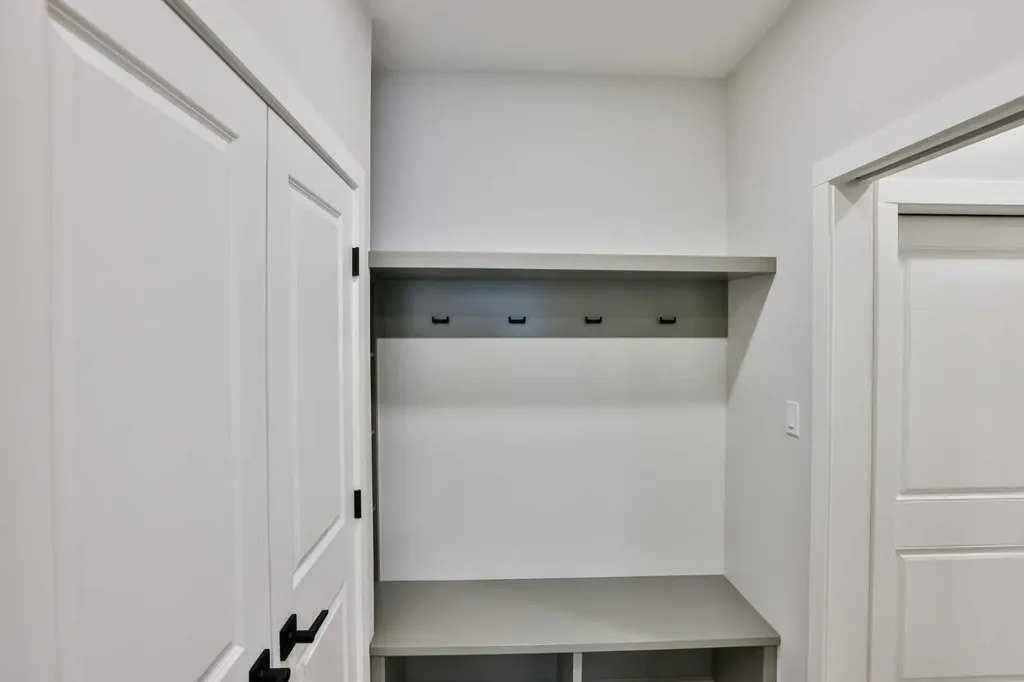 668 Devonia Road W Lethbridge AB T1J 5W3