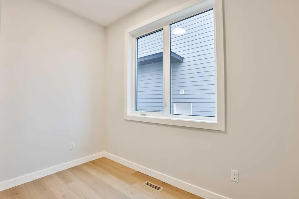 668 Devonia Road W Lethbridge AB T1J 5W3