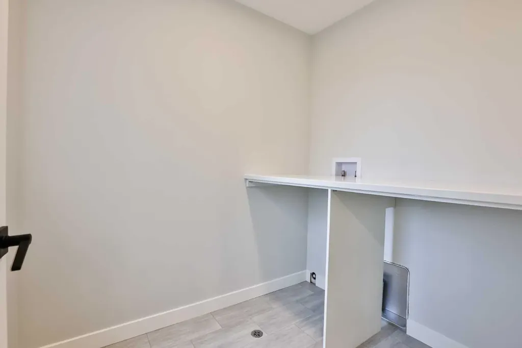 668 Devonia Road W Lethbridge AB T1J 5W3