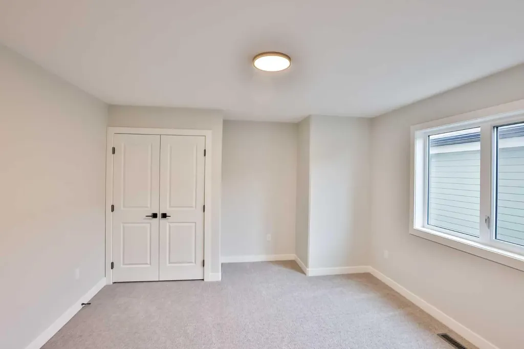 668 Devonia Road W Lethbridge AB T1J 5W3