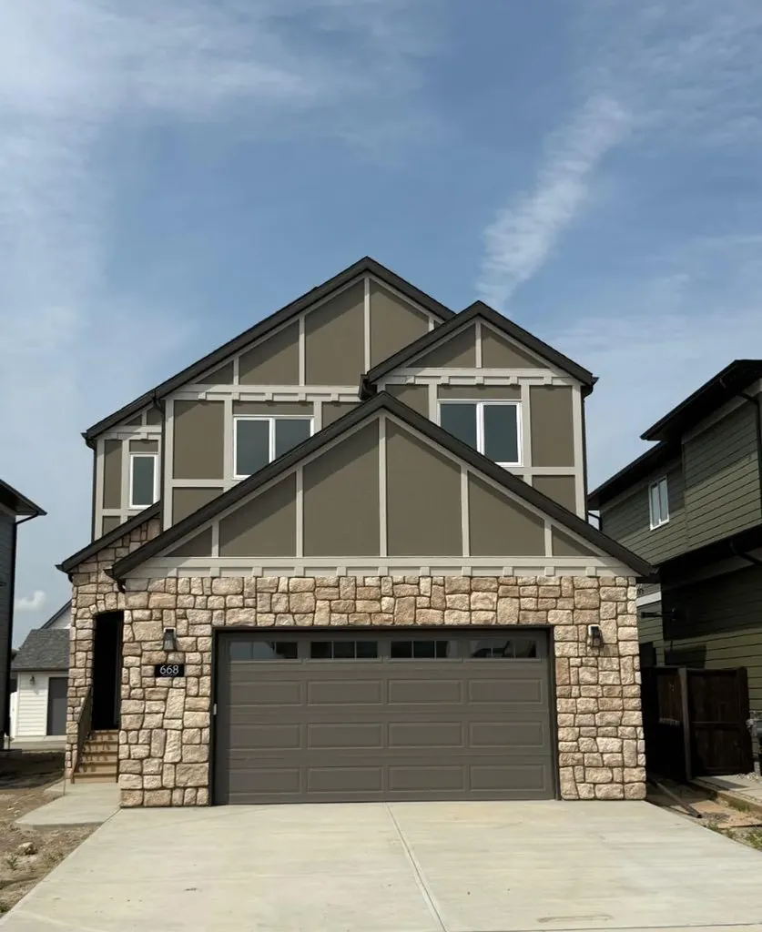 668 Devonia Road W Lethbridge AB T1J 5W3
