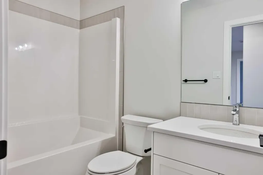 668 Devonia Road W Lethbridge AB T1J 5W3