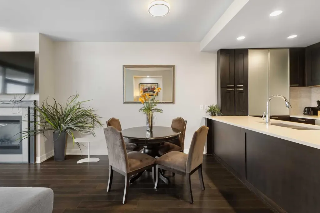 222 Riverfront Avenue SW Calgary AB T2P0X2