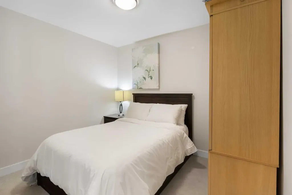 222 Riverfront Avenue SW Calgary AB T2P0X2