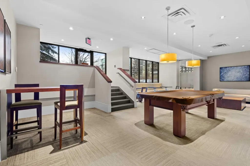 222 Riverfront Avenue SW Calgary AB T2P0X2