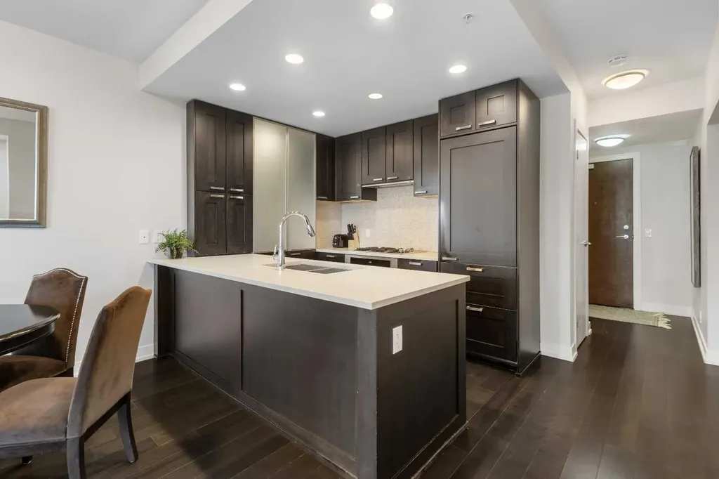 222 Riverfront Avenue SW Calgary AB T2P0X2
