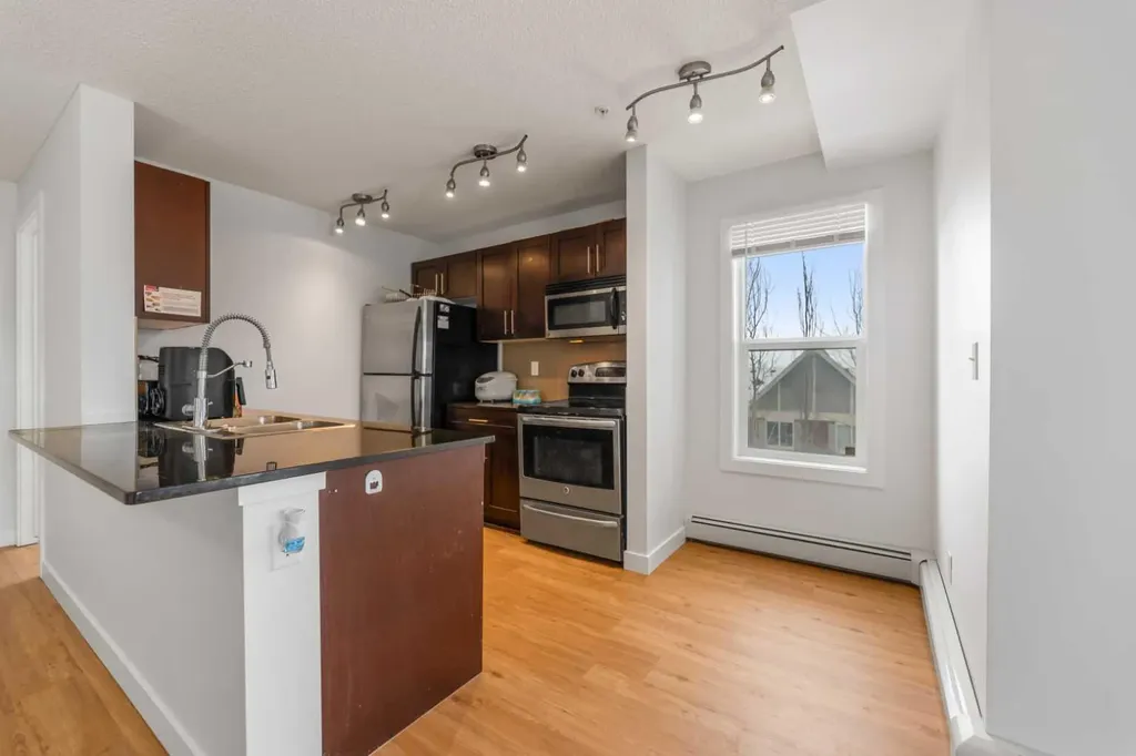 195 Kincora Glen Road NW Calgary AB T3R0S3