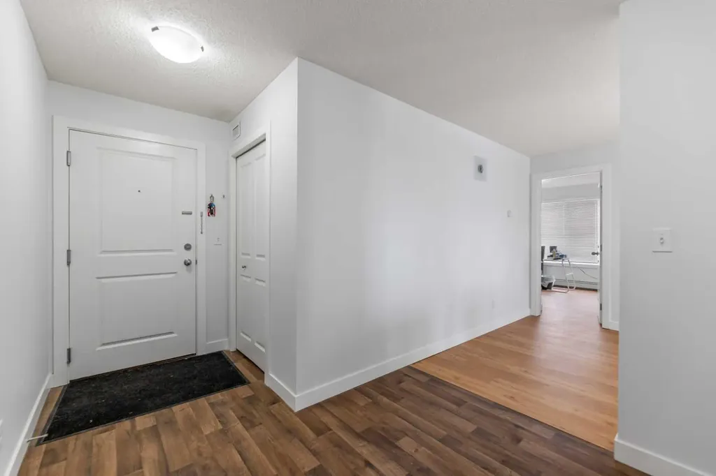 195 Kincora Glen Road NW Calgary AB T3R0S3