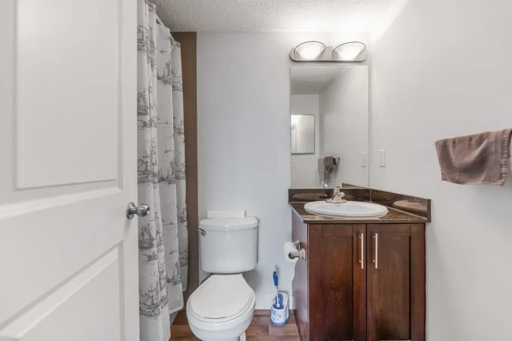 195 Kincora Glen Road NW Calgary AB T3R0S3
