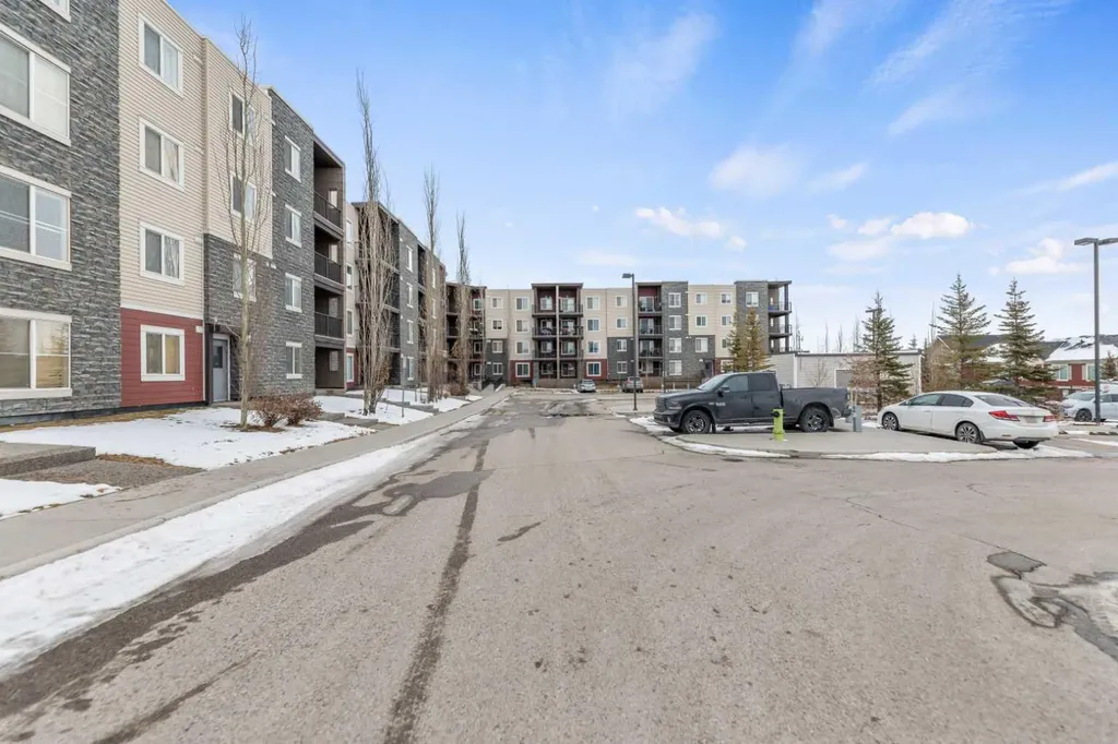 195 Kincora Glen Road NW Calgary AB T3R0S3