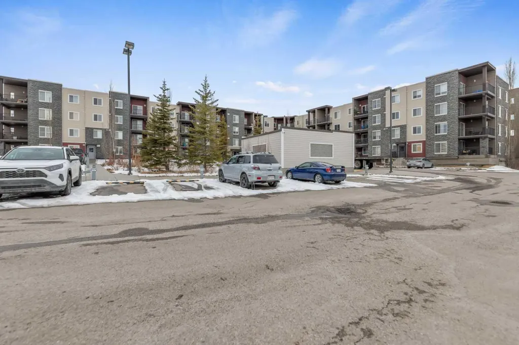 195 Kincora Glen Road NW Calgary AB T3R0S3