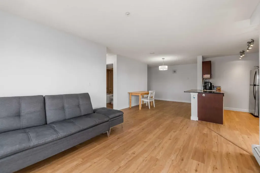 195 Kincora Glen Road NW Calgary AB T3R0S3