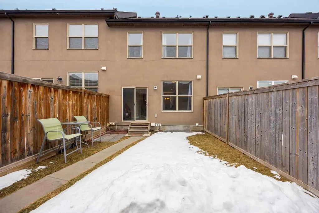 37 Sage Meadows Terrace NW Calgary AB T3P 0E9