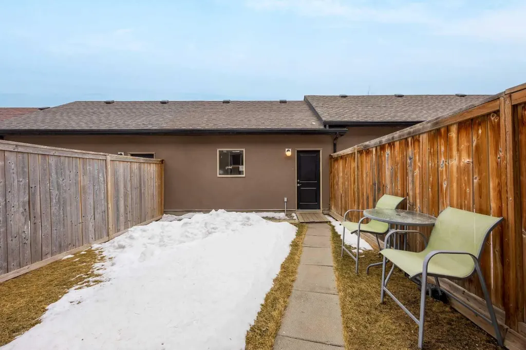 37 Sage Meadows Terrace NW Calgary AB T3P 0E9