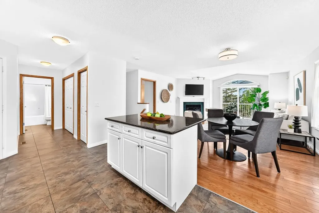157 Hawkstone Manor NW Calgary AB T3G 3X2
