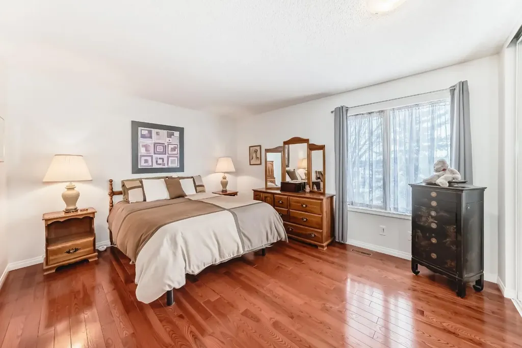 157 Hawkstone Manor NW Calgary AB T3G 3X2