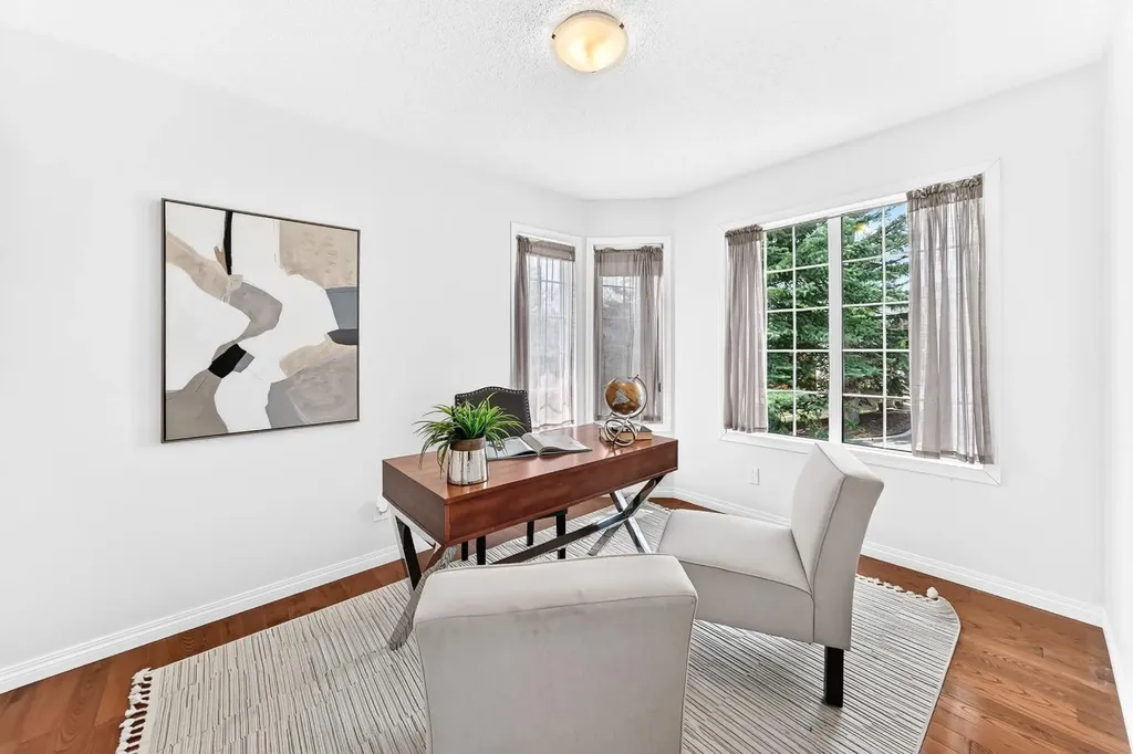157 Hawkstone Manor NW Calgary AB T3G 3X2