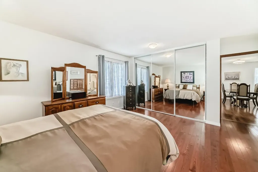 157 Hawkstone Manor NW Calgary AB T3G 3X2