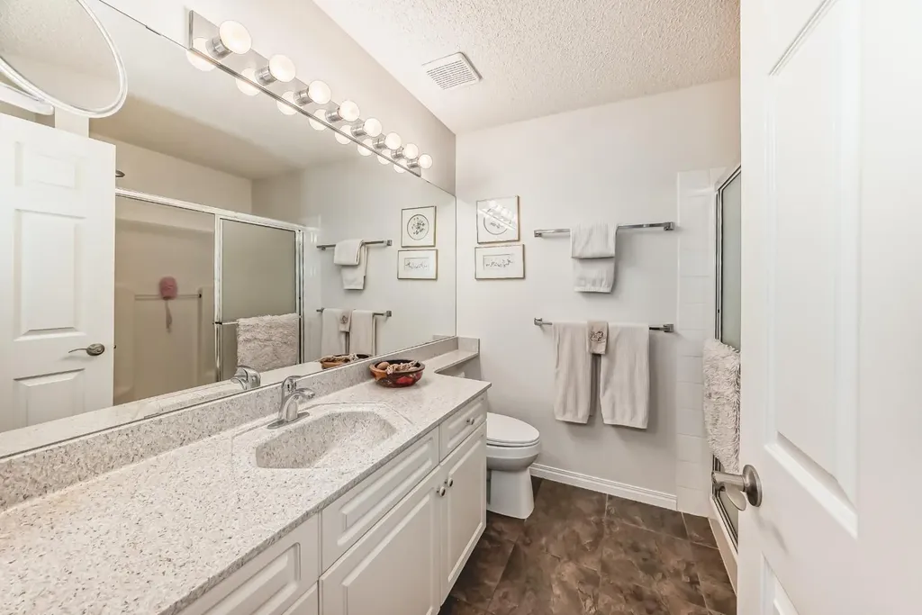 157 Hawkstone Manor NW Calgary AB T3G 3X2